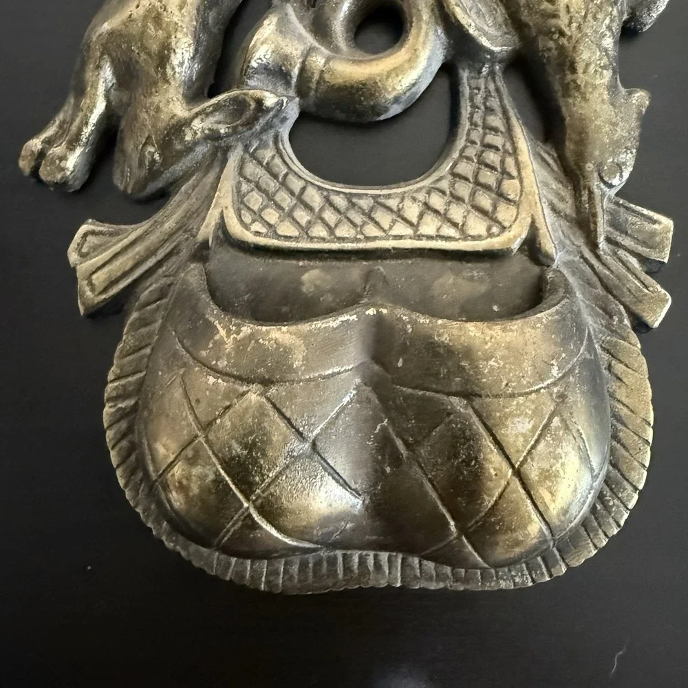 Vintage Cast Metal Match Safe Wall Pocket Old English Hunting Decor Game Bag‎